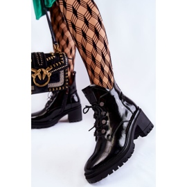 Vinceza Lackierte warme Schnürboots Schwarz Ragnhild 2