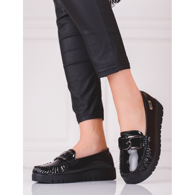 Schwarze Damenmokassins auf der Shelovet-Plattform 1