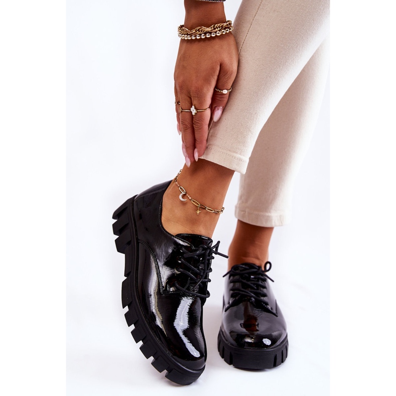 Vinceza Modische Lackschuhe gebunden Black Gwendy schwarz 1