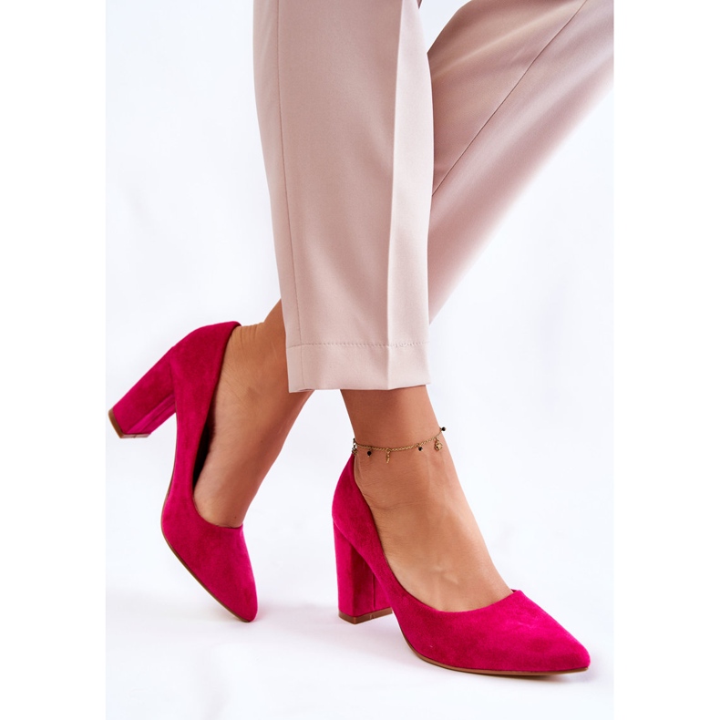 PS1 Klassische Wildlederpumps auf einer Bar Fuchsia Kendra rosa 1