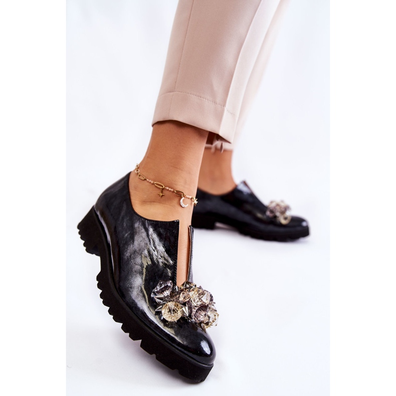 PA2 Elegante Lackschuhe mit Cindy-Dekor in Schwarz und Grau 1