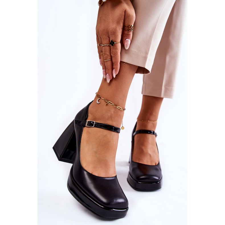 PA2 Lederpumps auf klobigen Absätzen Schwarze Tina 1