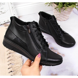 Leder Damenstiefel auf einem Keil schwarz Helios 567 1