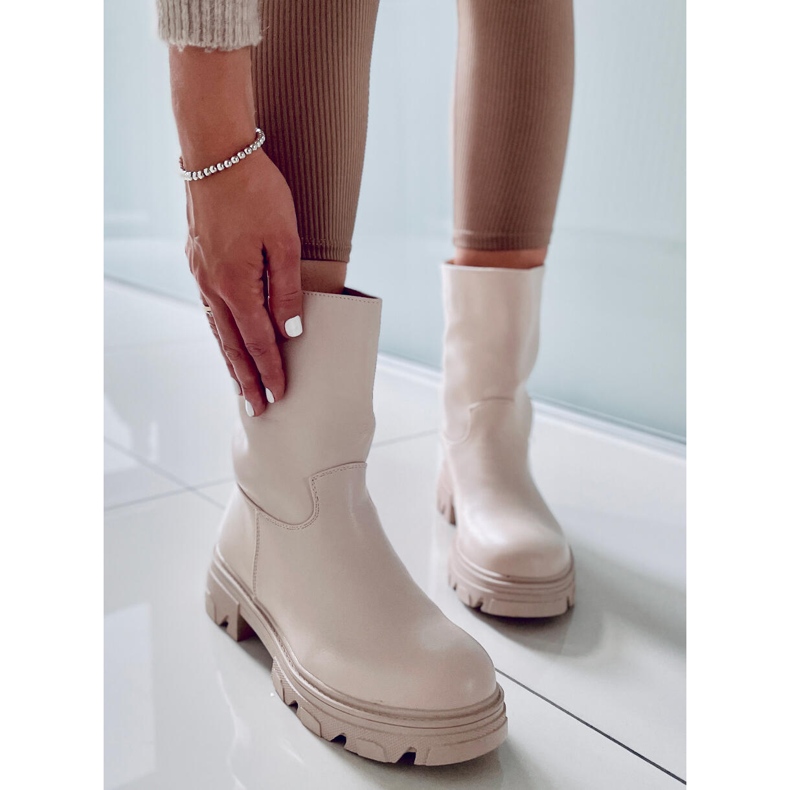 Stevens Beige Stiefeletten mit geradem Obermaterial 2