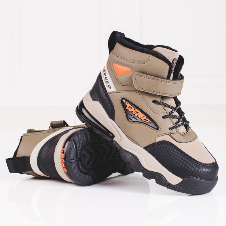 Schnürstiefel für Jungen, isoliert Shelovet beige 1