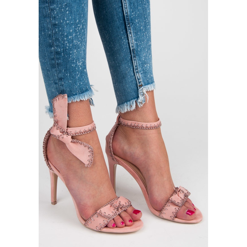 Vices Sandalen auf einem hohen Absatz mit Schleife rosa 1