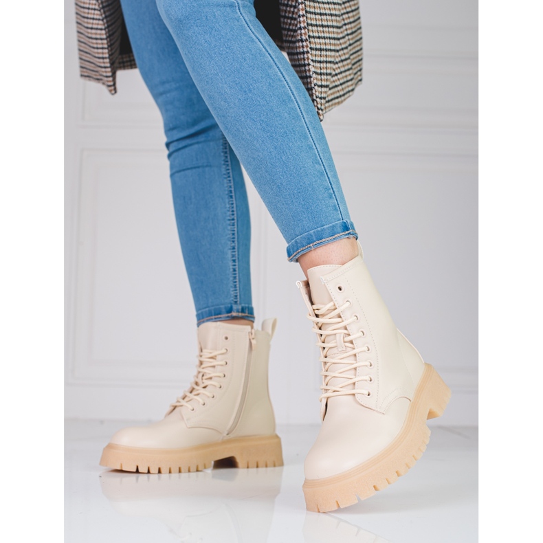 Beige Damenstiefel mit einem Shelovet-Reißverschluss 1