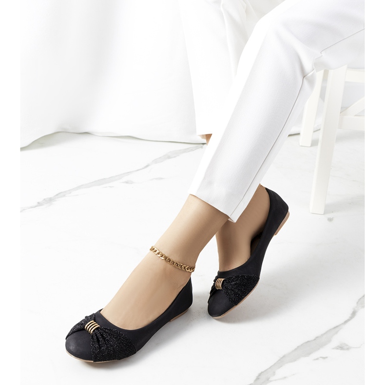 PA1 Schwarze Ballerinas mit glänzendem Like-Myself-Ornament 1