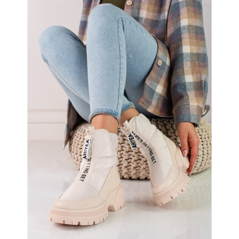 Beige Schneestiefel für Damen auf der Shelovet-Plattform 1