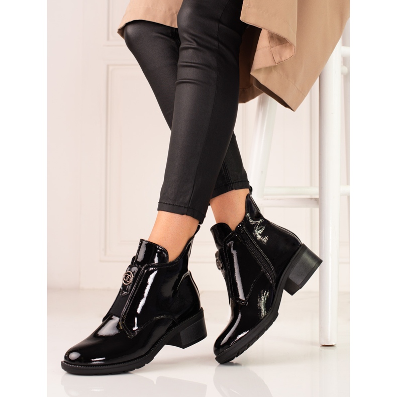 Damen-Stiefeletten aus Lackleder mit flachem Absatz schwarz 2