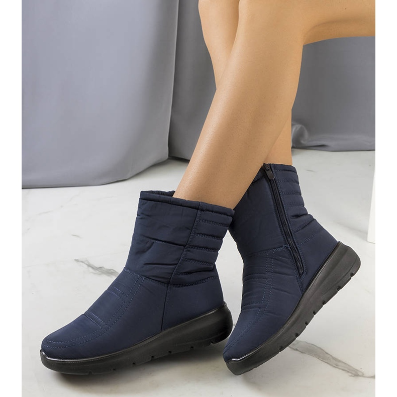 PA1 Alani marineblaue gesteppte Schneestiefel 1