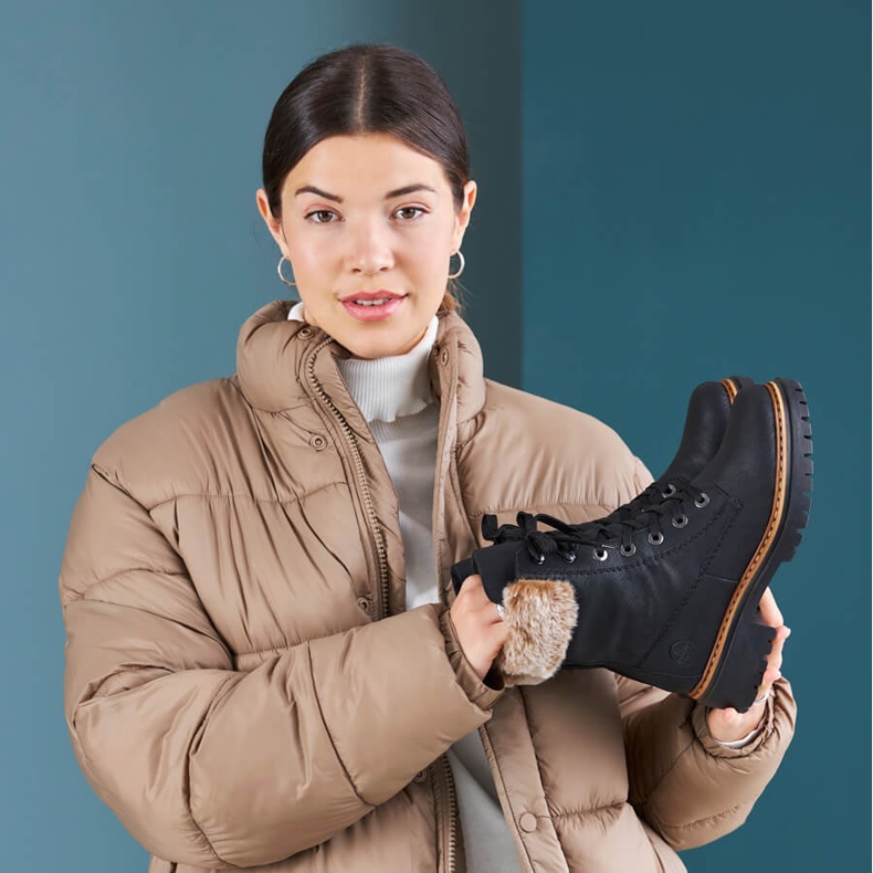 Schwarzer Rieker 72630-00 Damenstiefel mit Fell 2