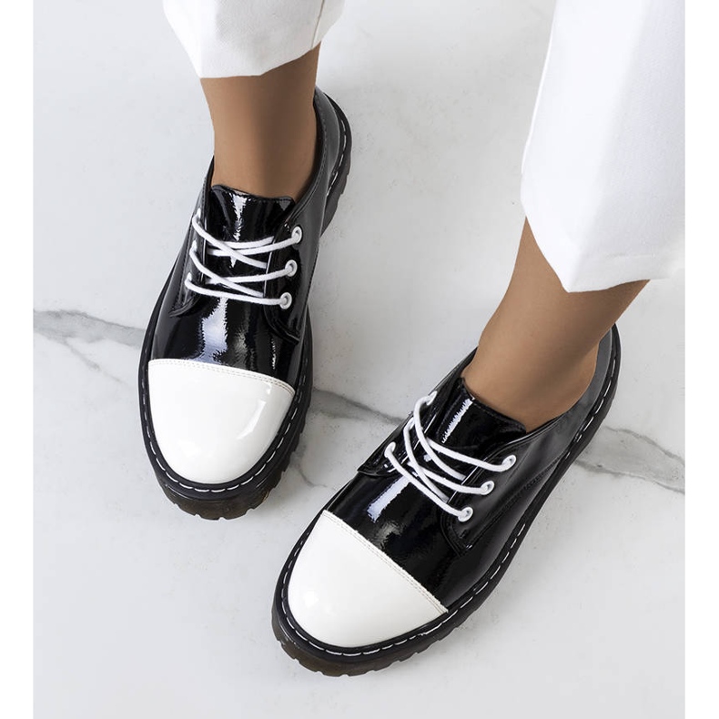 PA1 Schwarz lackierte Cardin Schuhe weiß 1