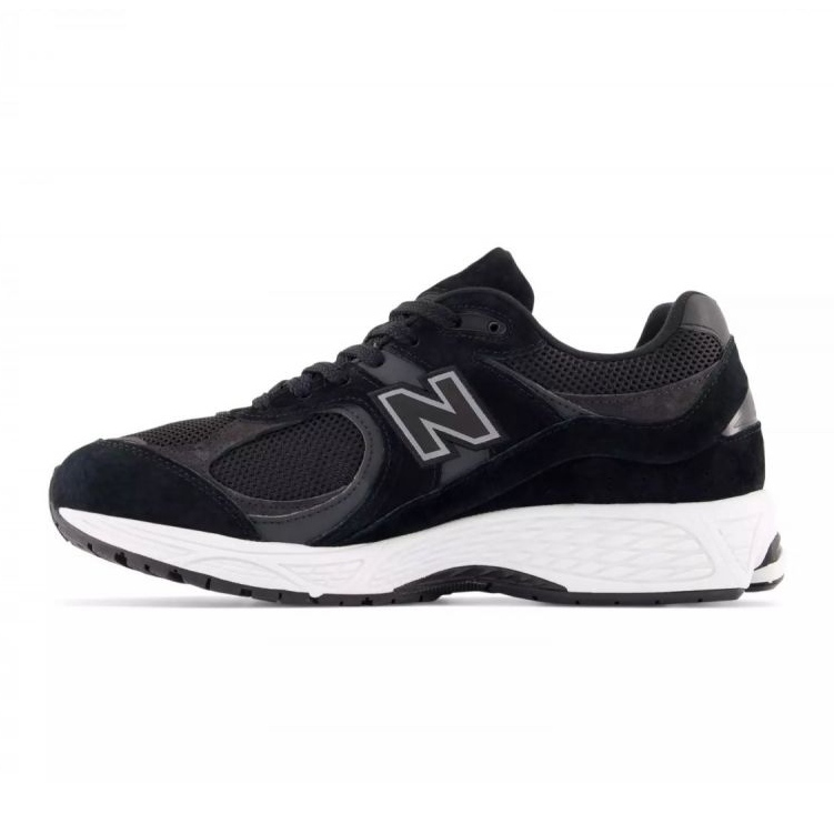 Schuhe New Balance 2002R M NBM2002RBK schwarz 1