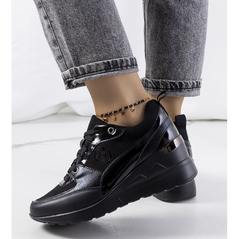 PA1 Schwarze Turnschuhe von Didiana 2