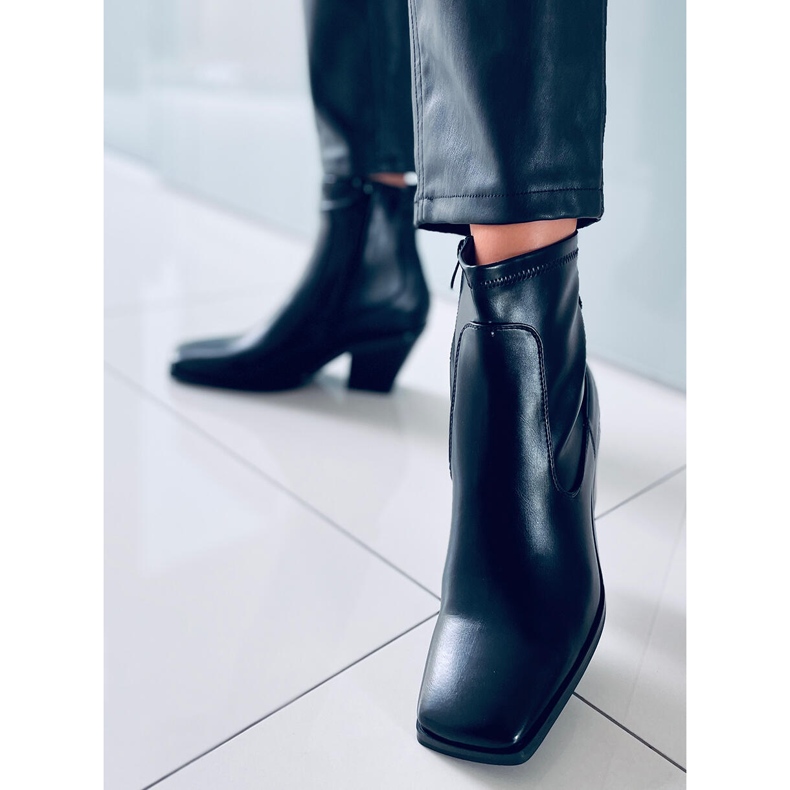 PA1 Arya Schwarze High Heels 1