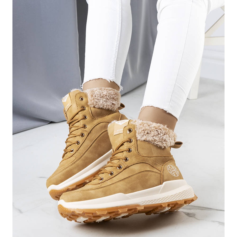 Beige isolierte Stiefel LCJ-22-44-1361L Lee Cooper 1