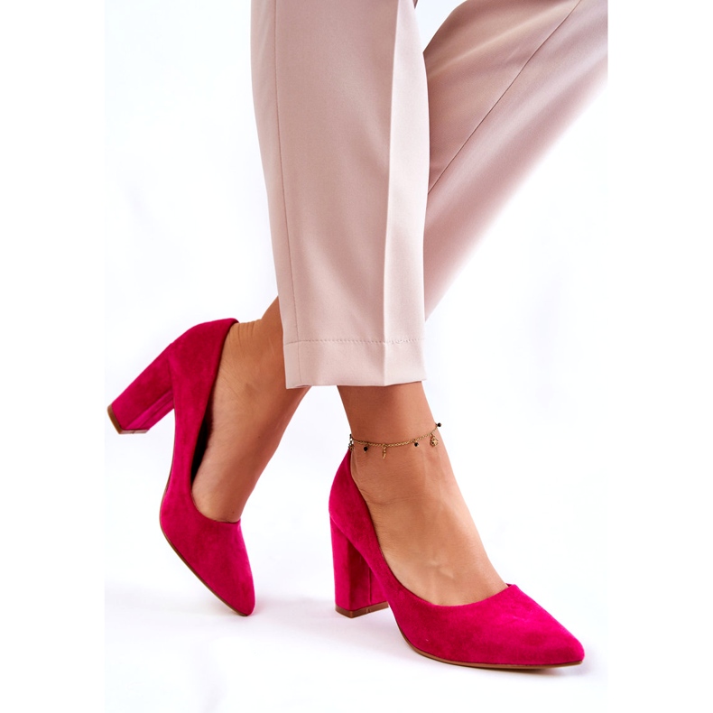 PS1 Klassische Wildlederpumps auf einer Bar Fuchsia Kendra rosa 1