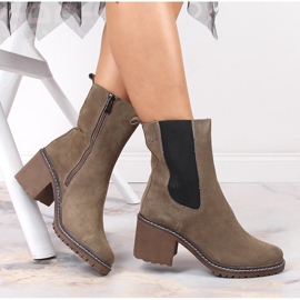 Damen-Wildlederstiefel auf einem Pfosten, warmes beige Filippo 1