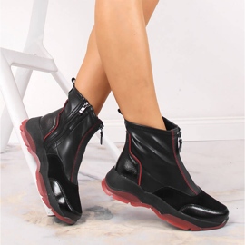 Isolierte Damenstiefel aus schwarzem Leder Filippo 1