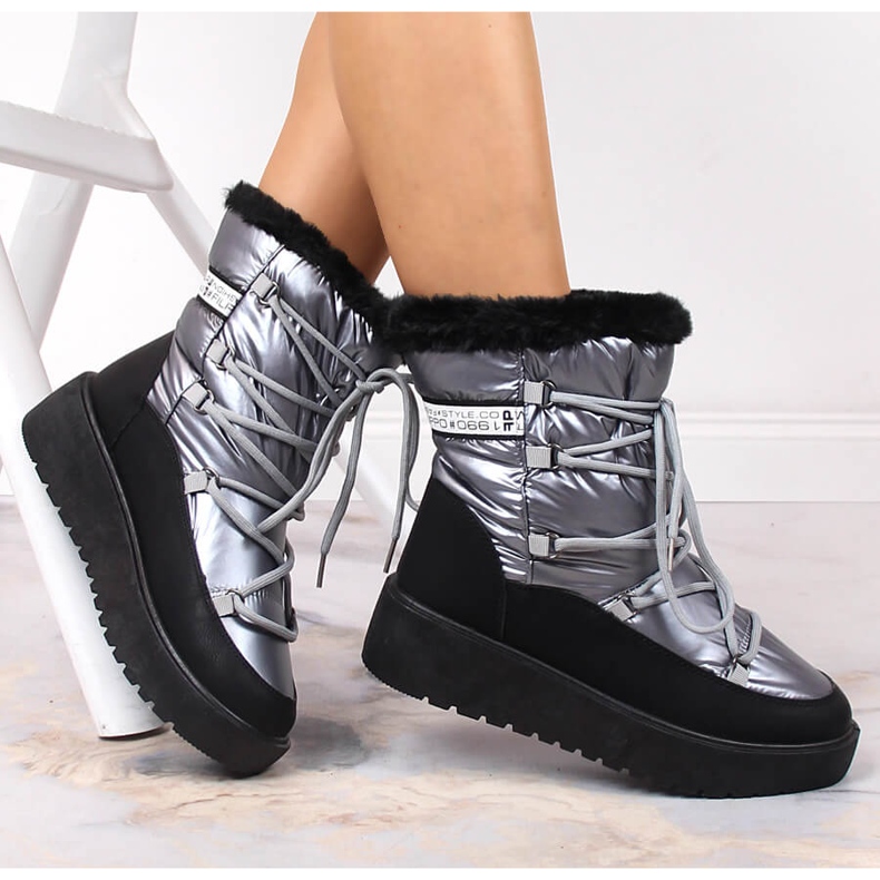 Silberne warme Winterstiefel für Damen mit Schnürung Filippo 1
