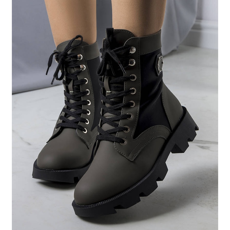 BM Grüne, isolierte Stiefel von Orozo schwarz 2