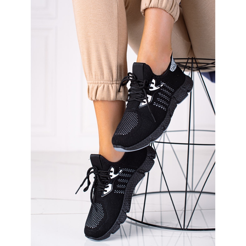 SHELOVET Leichte Sportschuhe schwarz 1