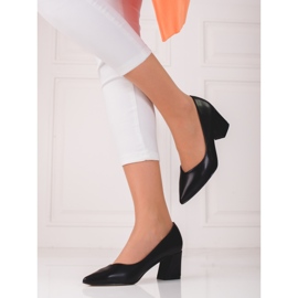 Schwarze Damenpumps auf dem Shelovet-Posten 1