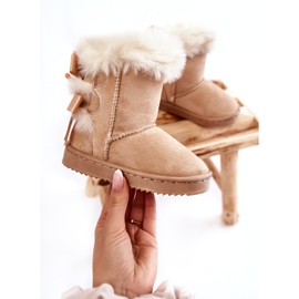 Mädchen isolierte Schneestiefel mit hellen Bettlerbögen beige 4