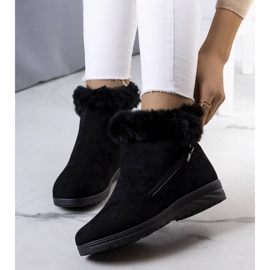 Schwarze, isolierte Schneestiefel mit Crina-Fell 2