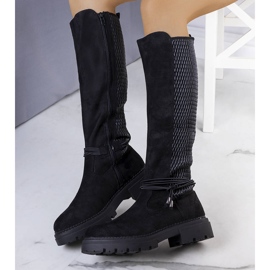 Schwarze isolierte Stiefel von Leale 2