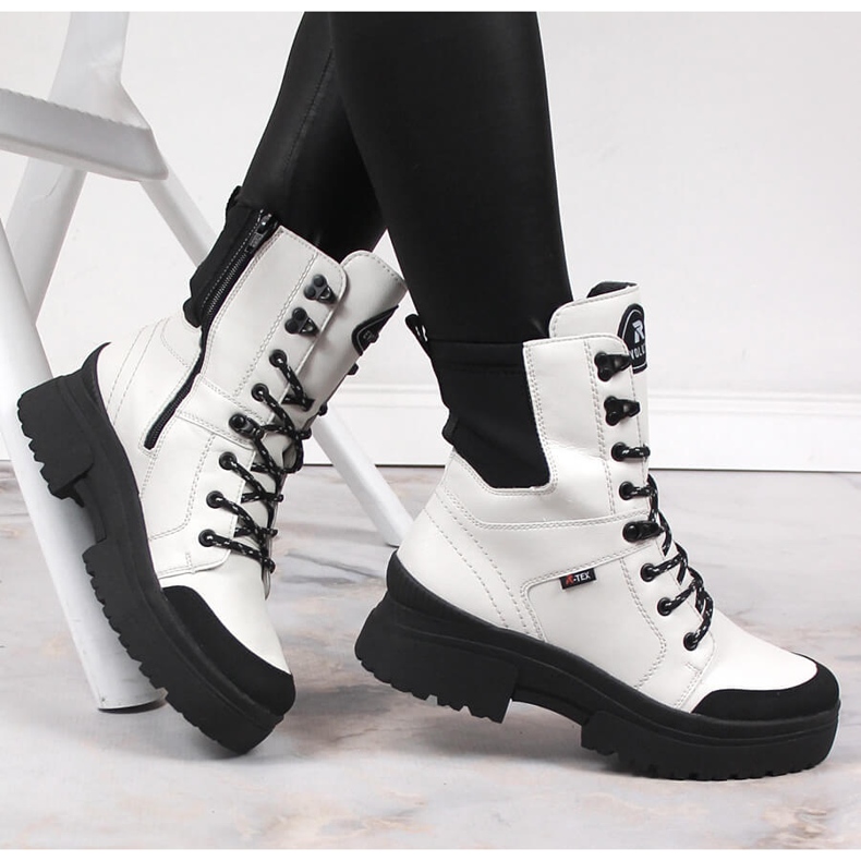 Weiße wasserdichte Lederstiefel für Damen Rieker Revolution W0374-80 schwarz 1