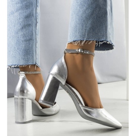 BM Silberne Pumps mit Zirkonia von Leighton 1