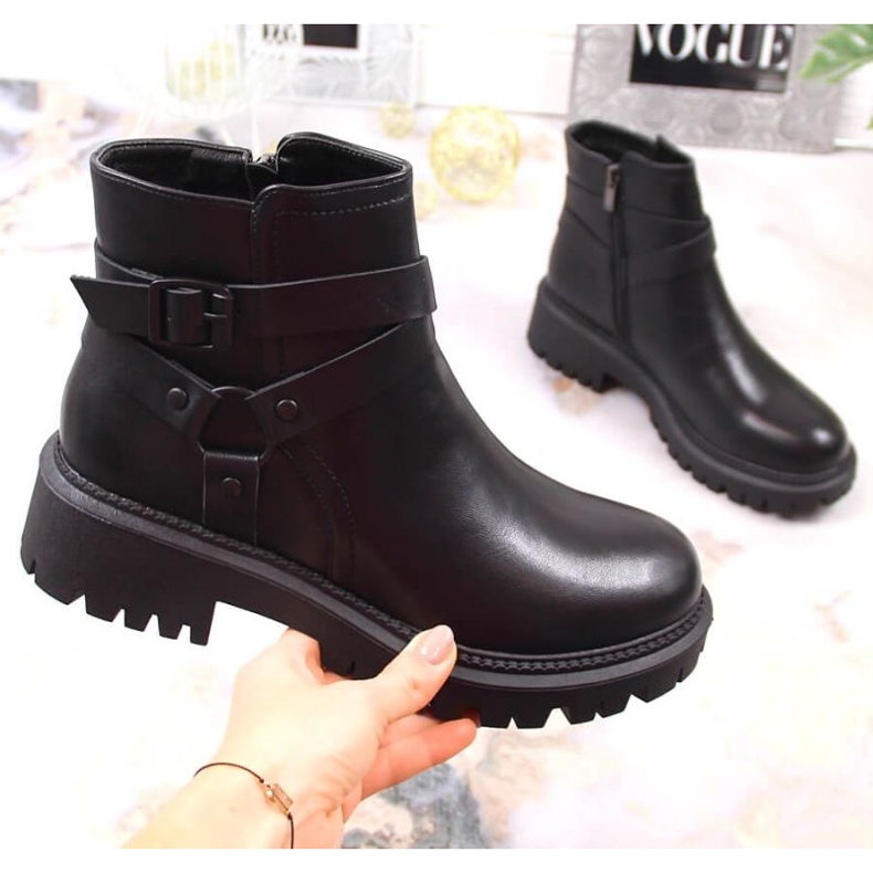 Arbeiter mit einer isolierten Schnalle Laura La.Fi W PMR27 schwarz 1