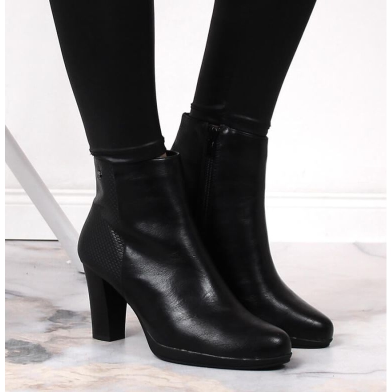 Isolierte High Heels M.Daszyński W SAN8B schwarz 2