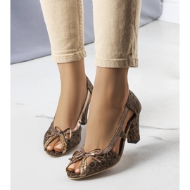 PA1 Braune Pumps mit hohem Absatz von Lavra kupfer 1