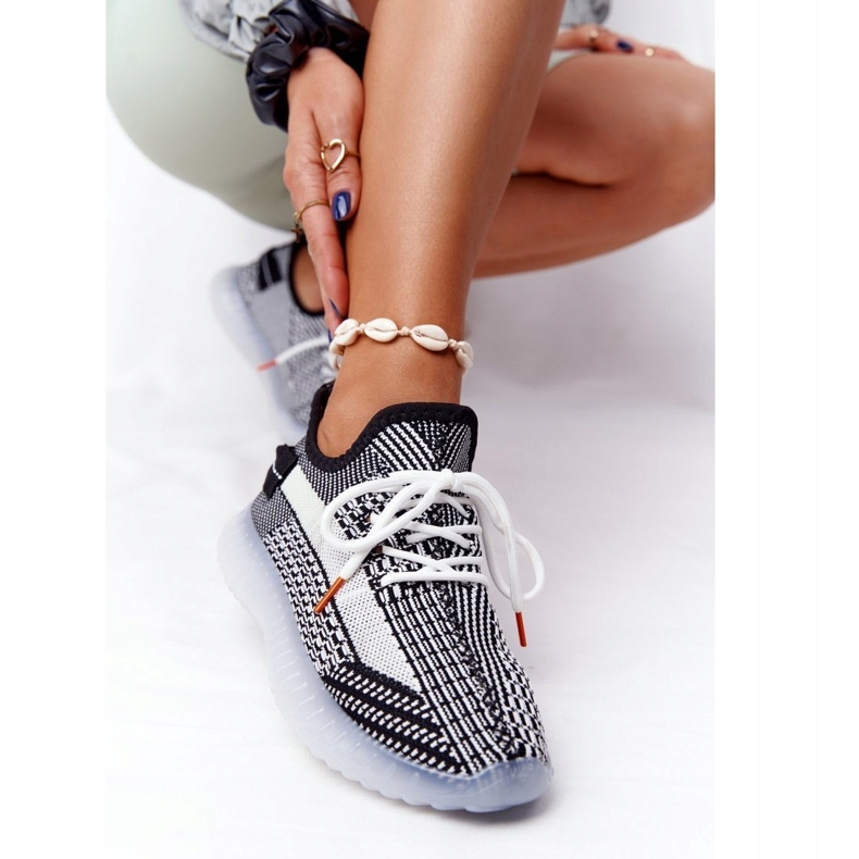 PA1 Sportschuhe auf einer Gelsohle Schwarz Freestyler weiß 4