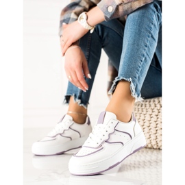 Weide Bequeme lässige Turnschuhe weiß 1