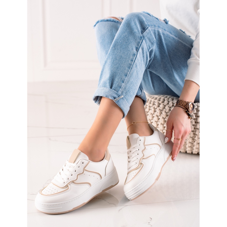 Weide Bequeme lässige Turnschuhe weiß 1