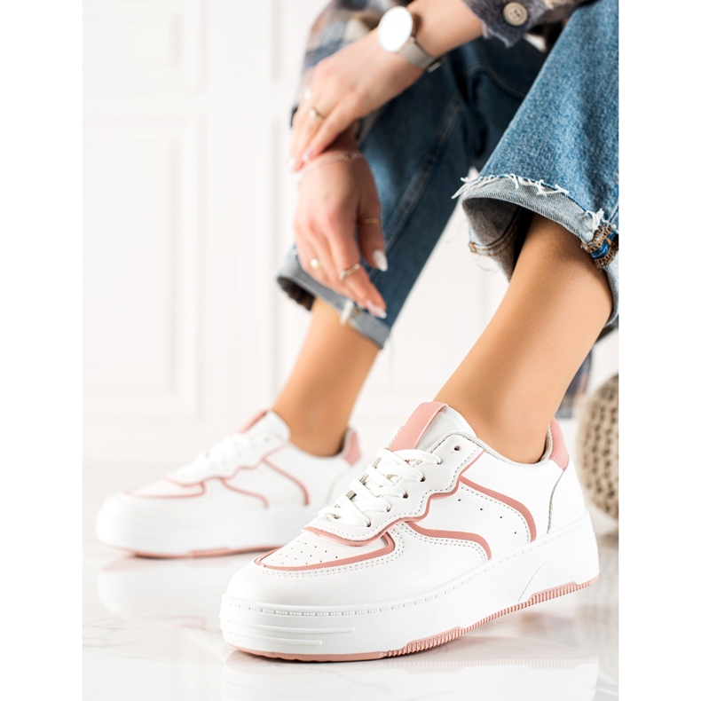 Weide Bequeme lässige Turnschuhe weiß 1