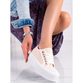 SHELOVET Turnschuhe auf einer breiten Plattform beige 1