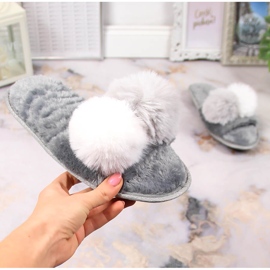 BM Damen Pelzhausschuhe mit Bommeln grau Stella 1