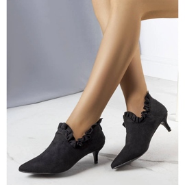 Schwarze Pumps mit Gavri-Obermaterial 2