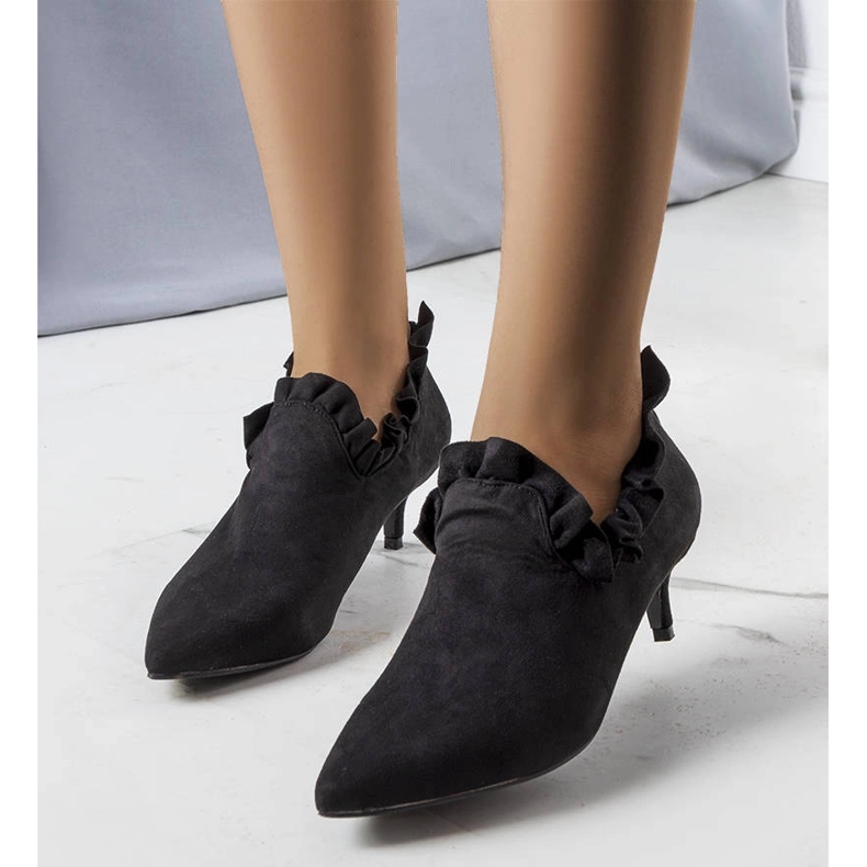 Schwarze Pumps mit Gavri-Obermaterial 1