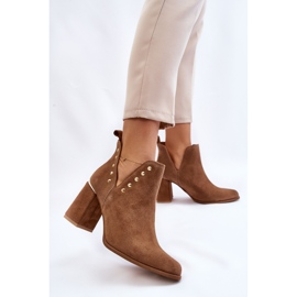 Lewski Shoes Damen-Wildlederstiefel mit Ausschnitten links 3075 Camel braun 2