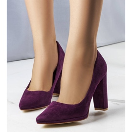 Emmas lila Pumps mit hohen Absätzen 1