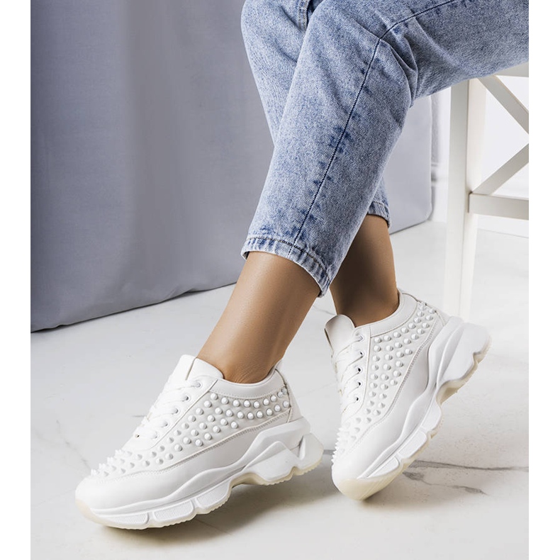 BM Weiße Damensneaker von Suzeta 1