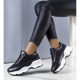 BM Schwarze Damensneaker von Suzeta 1