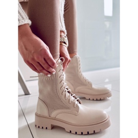 BM Stiefel mit elastischem Obermaterial in Cass Beige 1