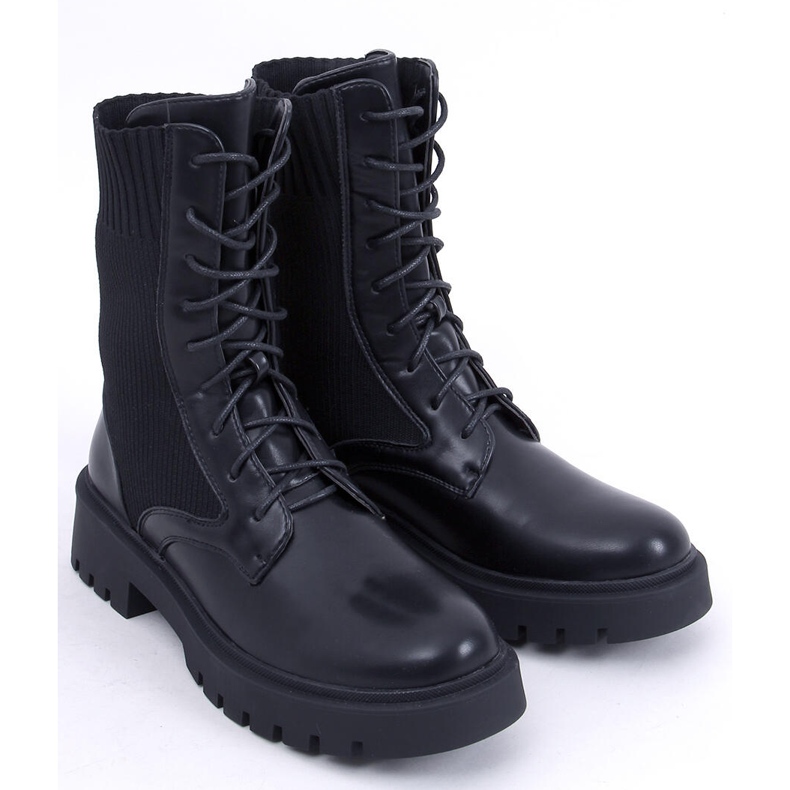 BM Stiefel mit elastischem Obermaterial in Cass Black schwarz 1